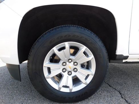 Used 2022 Chevrolet Colorado LT w/ Fleet Safety Package image 12