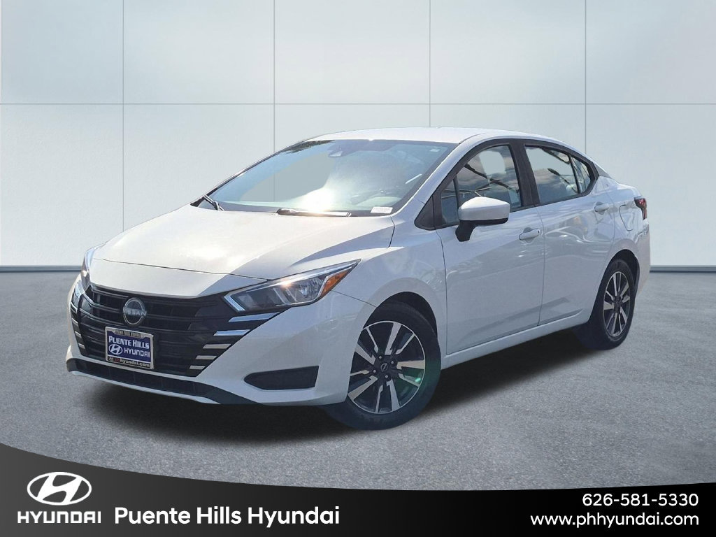 Used 2023 Nissan Versa SV FWD image 1