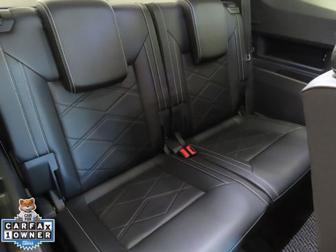 Used 2024 Volkswagen Atlas SE image 25