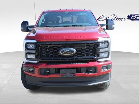 Used 2026 Ford F250 Lariat w/ Black Appearance Package image 2