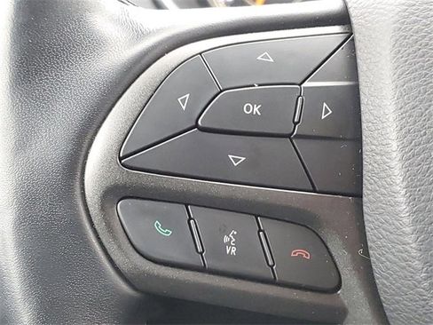 Used 2020 Jeep Cherokee Trailhawk w/ Cold Weather Group image 26