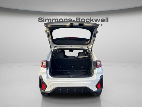 Used 2024 Subaru Crosstrek 2.0i Premium image 8