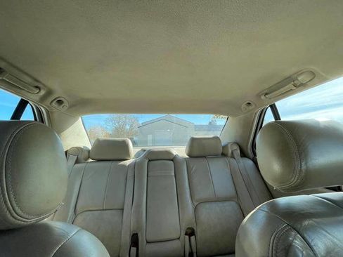 Used 1999 Cadillac Seville SLS w/ Personalization Pkg image 31