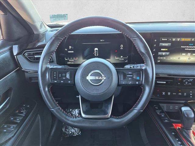 Certified 2025 Nissan Kicks SR FWD image 13