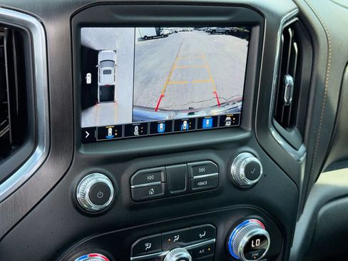 Used 2021 GMC Sierra 1500 AT4 w/ AT4 Value Package AWD/4WD image 28