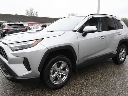 Used 2025 Toyota RAV4 XLE w/ Convenience Package