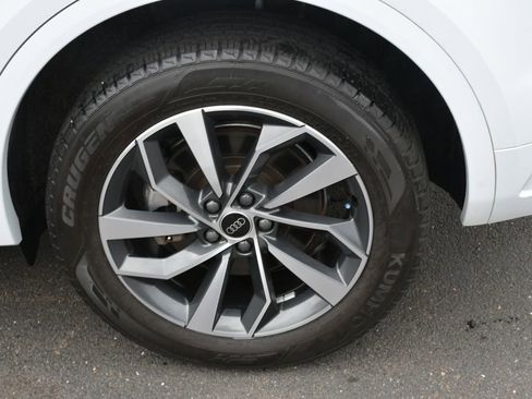 Certified 2023 Audi Q5 2.0T Premium w/ Convenience Package AWD/4WD image 17