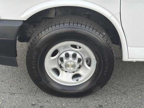 Used 2024 Chevrolet Express 3500 LS image 12