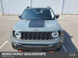Used 2016 Jeep Renegade Trailhawk w/ Premium Trailhawk Package image 5