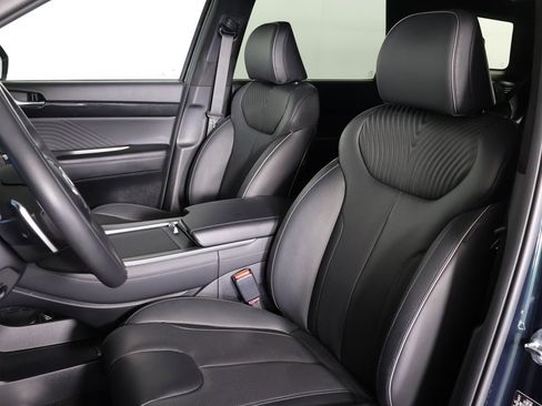 Certified 2025 Hyundai Palisade Calligraphy image 33