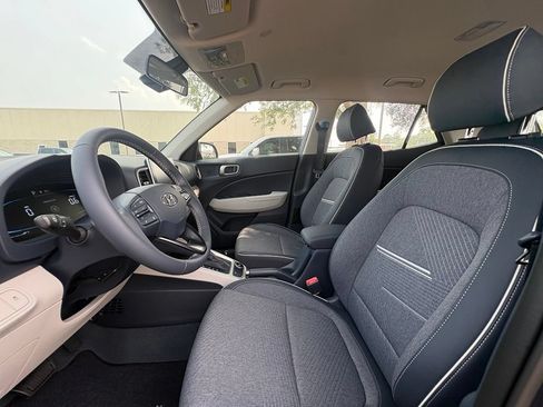 New 2026 Hyundai Venue SEL FWD image 19