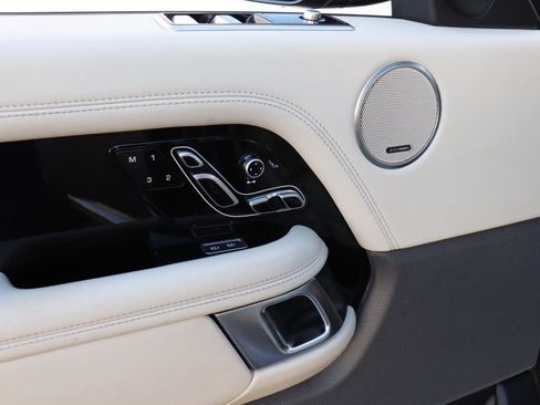 Used 2022 Land Rover Range Rover Westminster Edition image 40