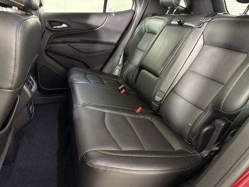 Used 2019 Chevrolet Equinox Premier image 12