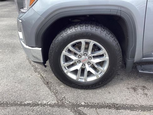 Used 2022 GMC Sierra 1500 SLT w/ SLT Convenience Package image 9