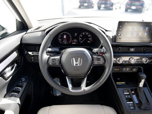 Used 2024 Honda CR-V EX-L image 17