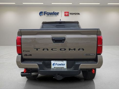 New 2026 Toyota Tacoma TRD Off-Road w/ TRD Off Road Premium Package AWD/4WD image 6