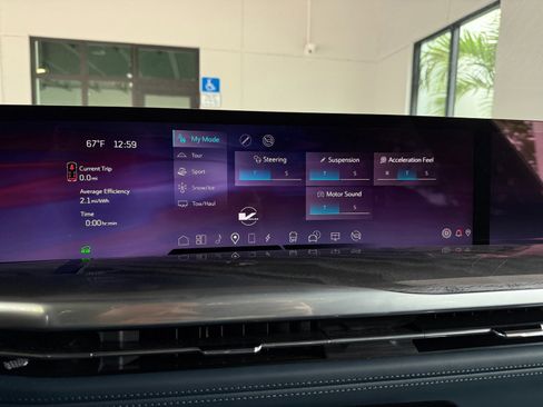 Used 2025 Cadillac Escalade IQ Sport 2 AWD/4WD image 25
