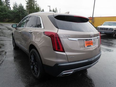 Used 2023 Cadillac XT5 Premium Luxury w/ Technology Package image 5