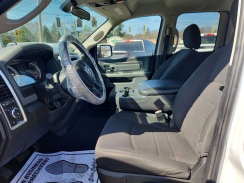 Used 2019 RAM 1500 Classic Warlock image 9