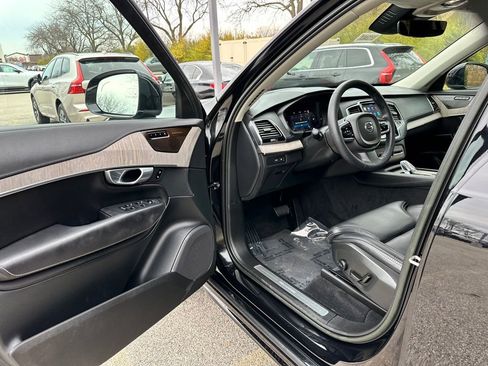 Used 2024 Volvo XC90 T8 Ultimate image 16