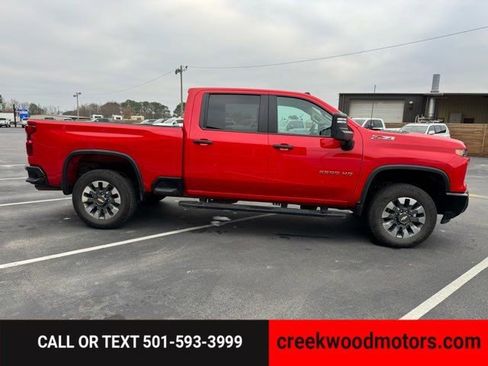 Used 2025 Chevrolet Silverado 2500 Custom w/ Custom Value Package image 16