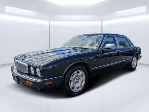 Used 2003 Jaguar XJ8 L RWD image 7