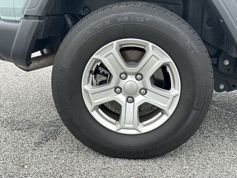 Used 2023 Jeep Wrangler Unlimited Sport AWD/4WD image 17