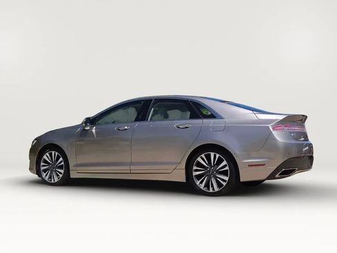 Used 2018 Lincoln MKZ Reserve FWD image 4