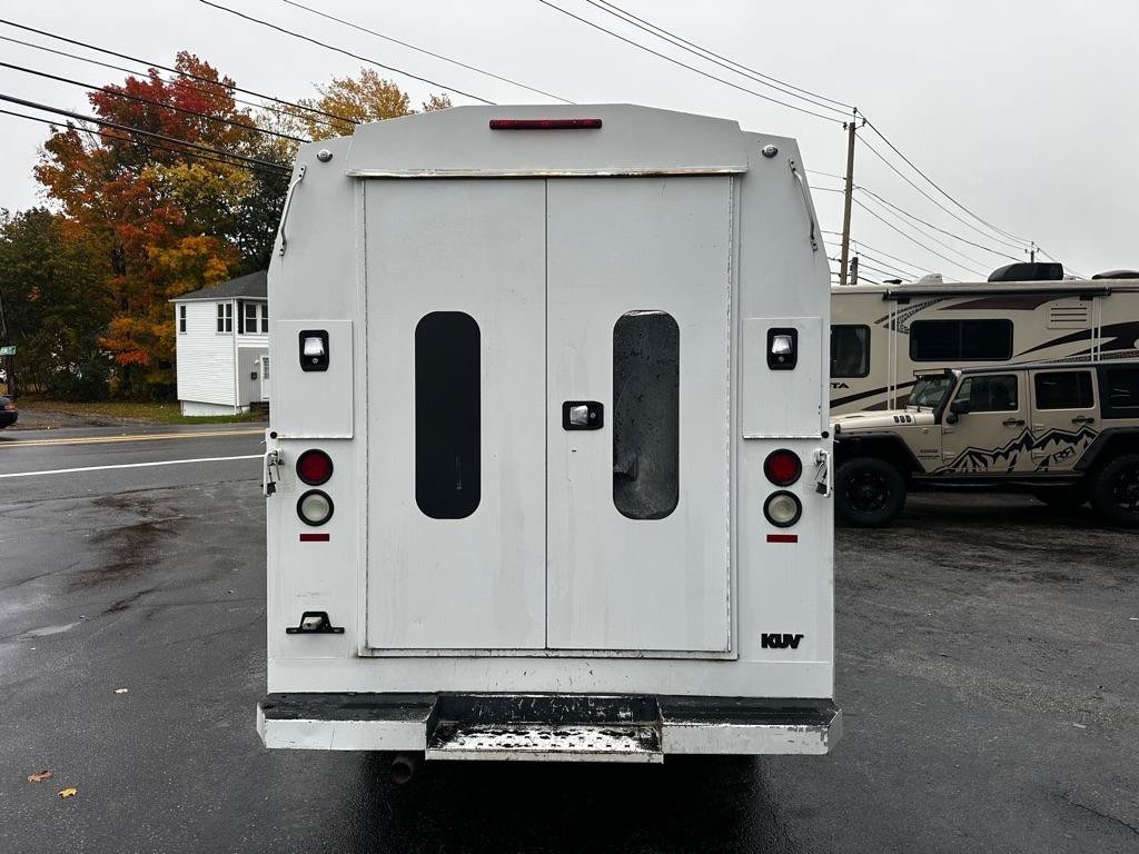 Used 2014 Chevrolet Express 3500 RWD image 4