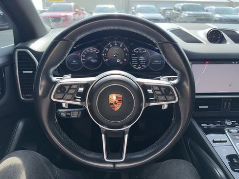 Used 2019 Porsche Cayenne AWD/4WD image 12