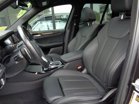 Used 2023 BMW X3 xDrive30i AWD/4WD image 9