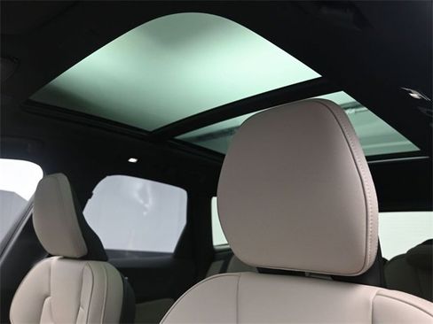 Used 2026 Volvo XC60 B5 Plus w/ Protection Package Premier image 19