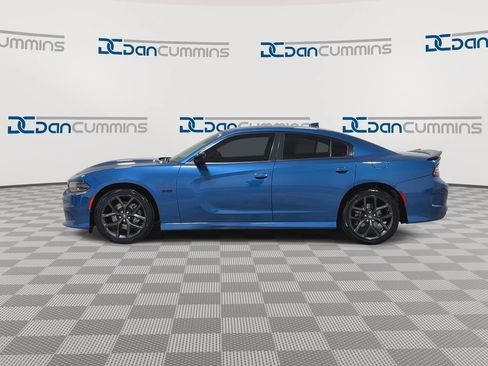 Used 2023 Dodge Charger R/T w/ Blacktop Package RWD image 5