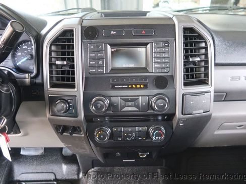 Used 2018 Ford F250 XL w/ Power Equipment Group image 22