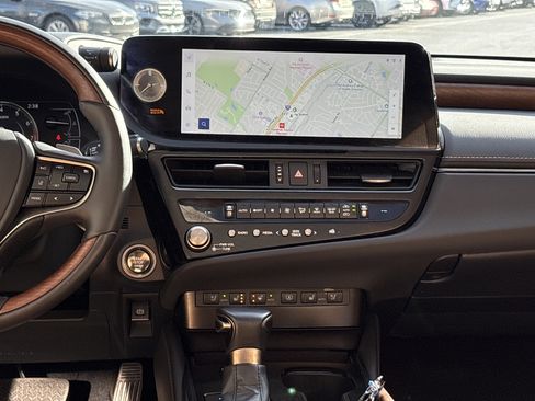 Used 2023 Lexus ES 350 Ultra Luxury image 30
