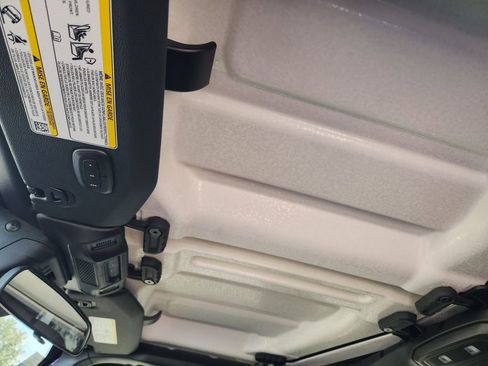 New 2026 Jeep Gladiator Sport image 18