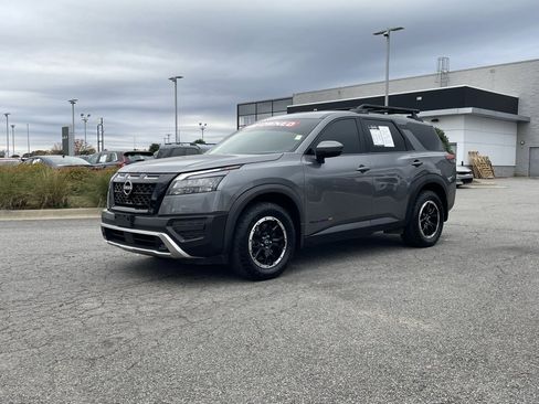 Used 2023 Nissan Pathfinder Rock Creek image 3