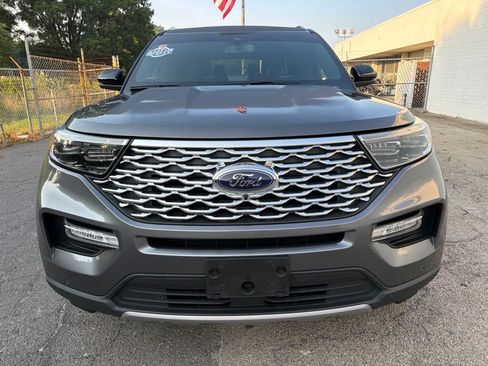 Used 2022 Ford Explorer Platinum w/ Equipment Group 601A AWD/4WD image 7