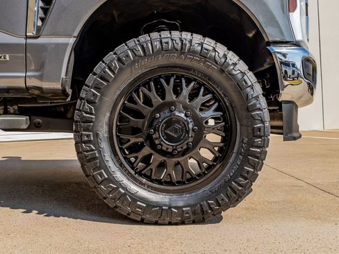 Used 2024 Ford F350 XLT image 12