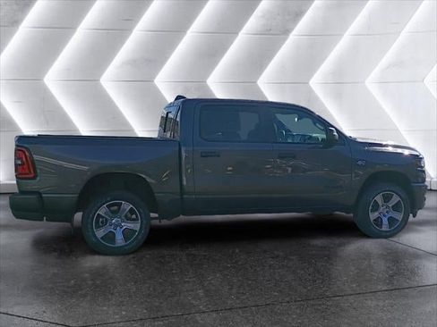 New 2026 RAM 1500 Express image 23