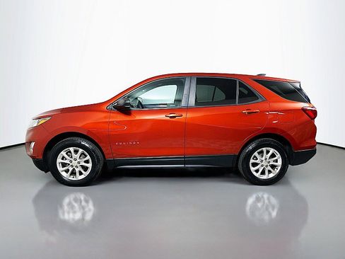 Used 2020 Chevrolet Equinox LS w/ LS Convenience Package image 4