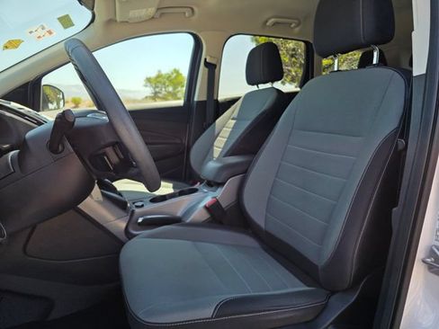 Used 2016 Ford Escape SE FWD image 26