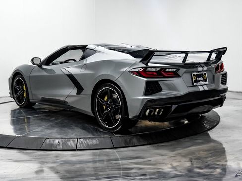 Used 2023 Chevrolet Corvette Stingray Premium Cpe w/ Z51 Performance Package image 9
