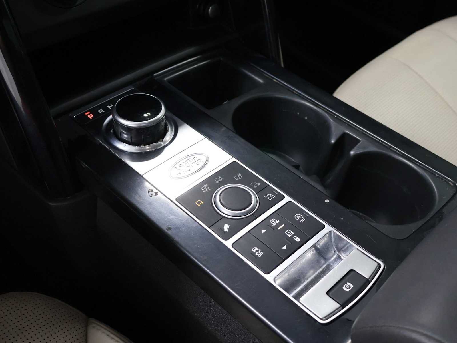Used 2020 Land Rover Discovery SE AWD/4WD image 26
