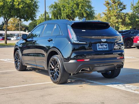Used 2023 Cadillac XT4 Sport w/ LPO, Onyx Lite Package FWD image 4