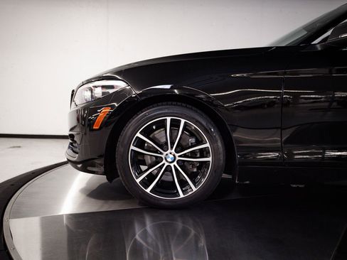 Used 2020 BMW 230i Convertible w/ Premium Package image 11