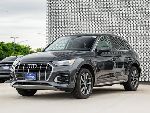 Used 2021 Audi Q5 2.0T Premium Plus w/ Premium Plus Package AWD/4WD image 6