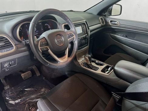 Used 2016 Jeep Grand Cherokee Laredo AWD/4WD image 10