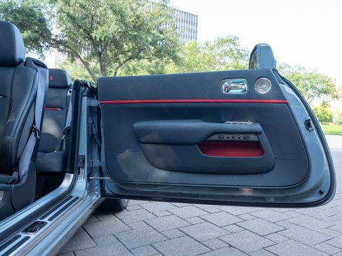 Certified 2021 Rolls-Royce Dawn RWD image 7