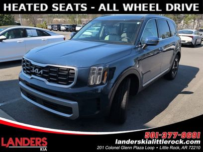 Used 2023 Kia Telluride S w/ S Sunroof Package